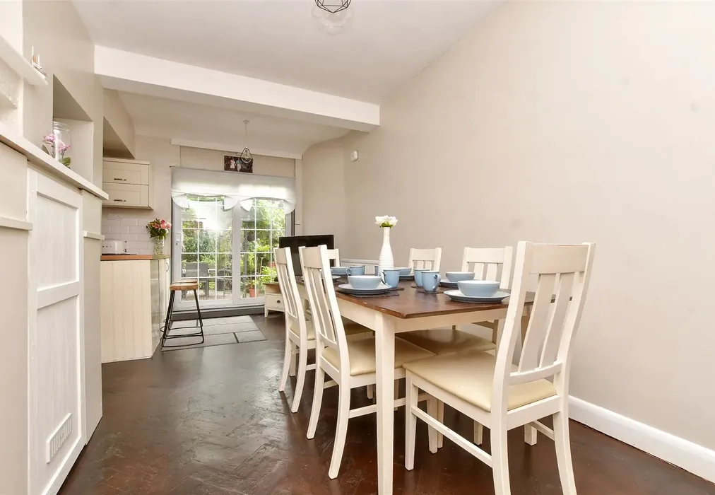 Kitchen / Breakfast Room - Pampisford Road, Purley, Surrey - Wards of Kent