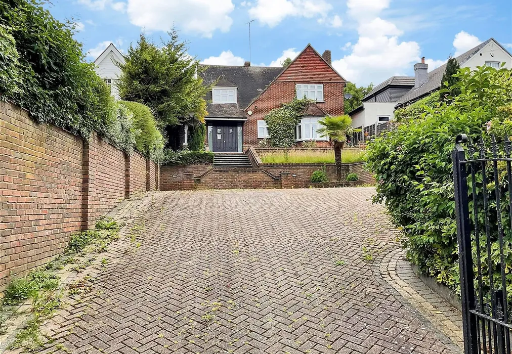 Front Elevation - Old Dartford Road, Farningham, Dartford, Kent - Wards of Kent