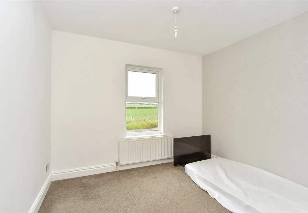 Bedroom 2 - Wadham Place, Sittingbourne, Kent - Wards of Kent