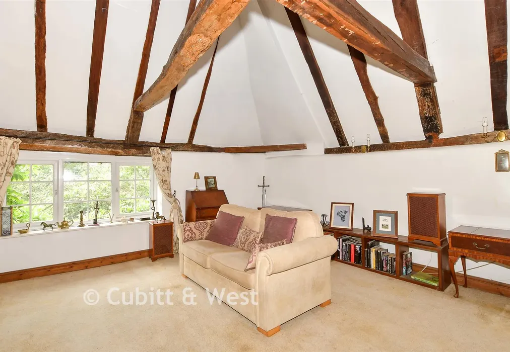 Sitting Room - Lower Street, Pulborough, West Sussex - Wards of Kent