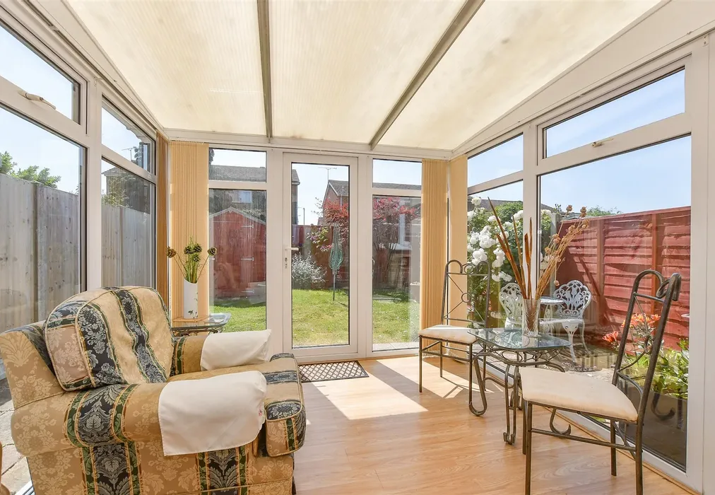 Conservatory - Holbourn Close, Herne Bay, Kent - Wards of Kent