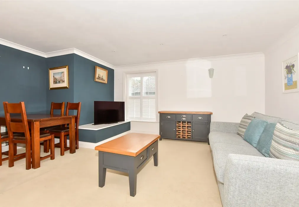 Lounge/Diner - Chapel Mews, Chapel Street, Hythe, Kent - Wards of Kent