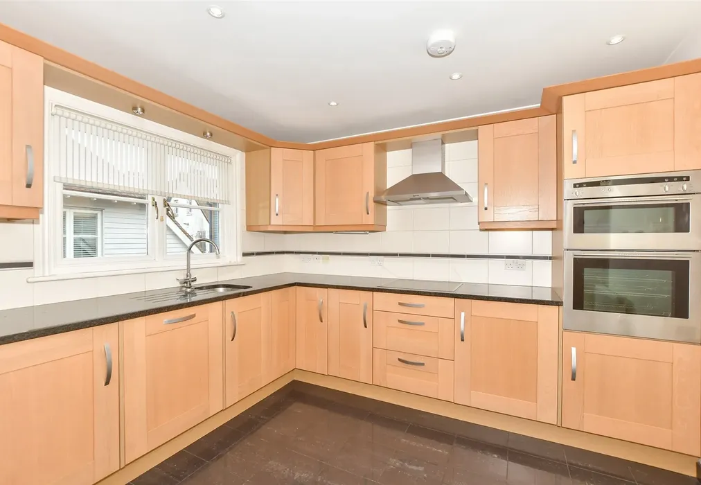 Kitchen - Chapel Mews, Chapel Street, Hythe, Kent - Wards of Kent