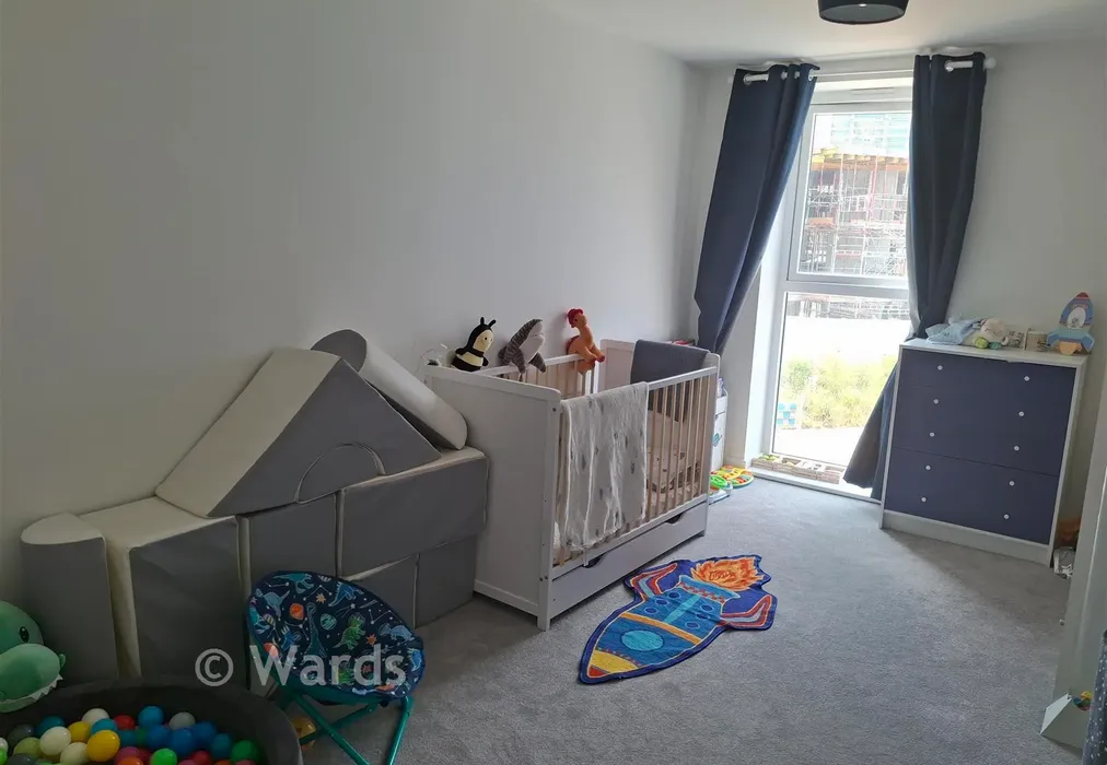 Bedroom 2 - Henley Approach, Northfleet, Gravesend, Kent - Wards of Kent