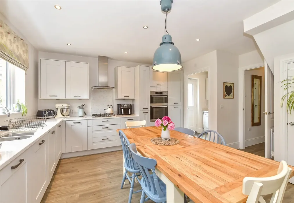 Kitchen/Diner - Great Threads, Staplehurst, Kent - Wards of Kent