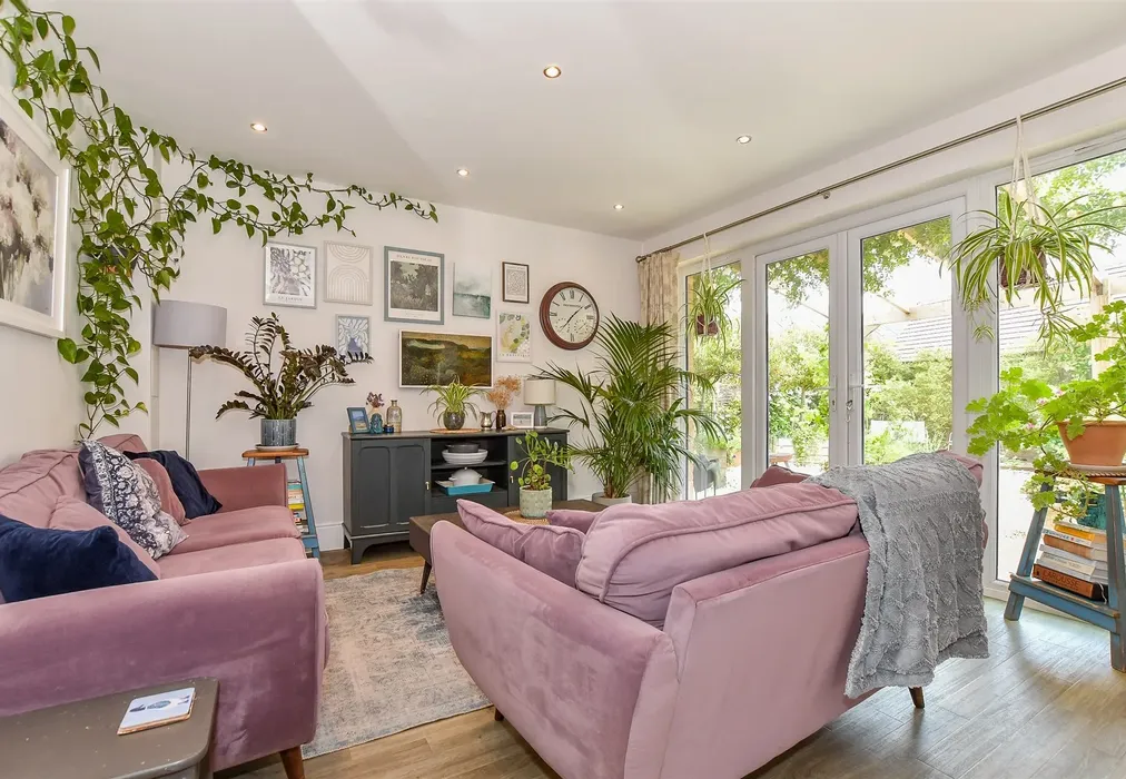 Kitchen/Diner - Great Threads, Staplehurst, Kent - Wards of Kent