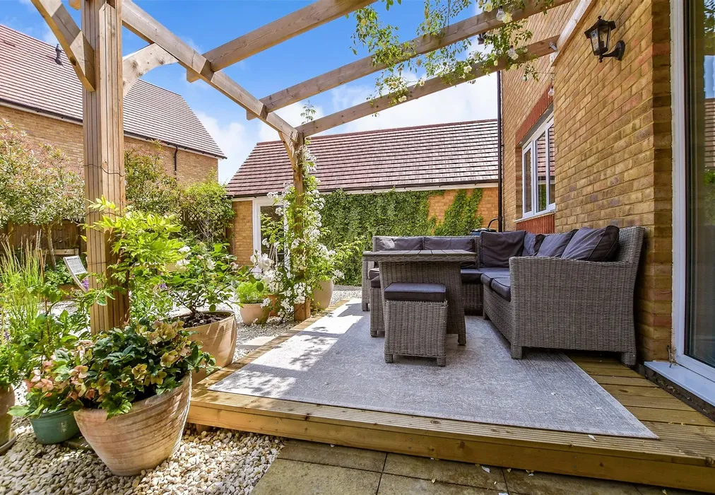 Patio / Decking - Great Threads, Staplehurst, Kent - Wards of Kent