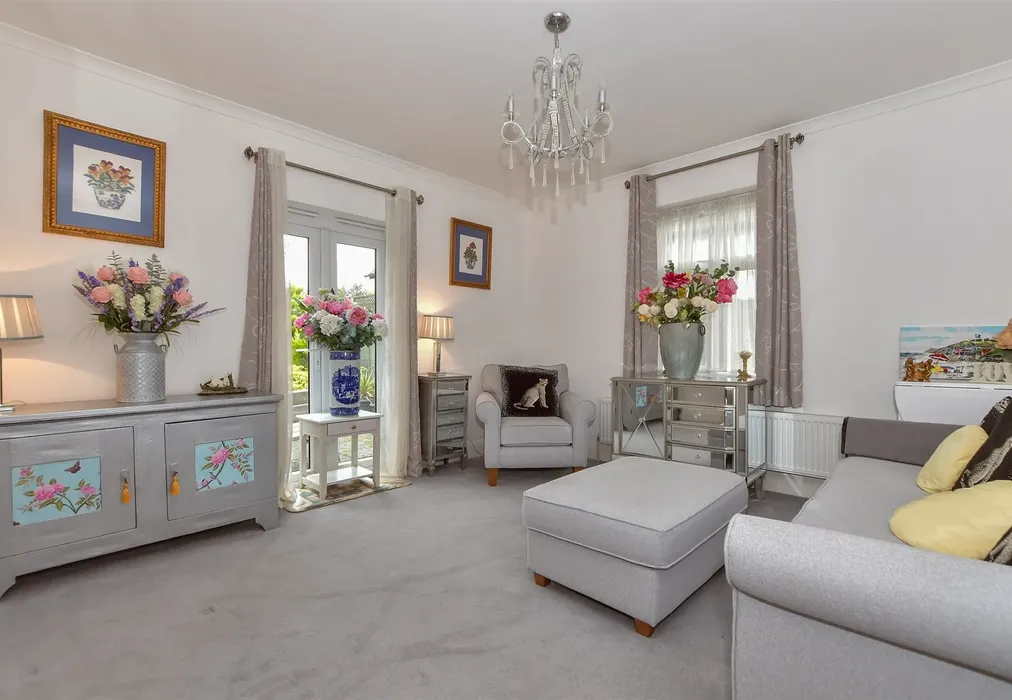 Lounge - Sutton Road, Maidstone, Kent - Wards of Kent
