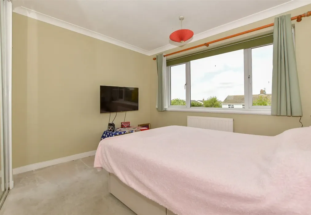 Bedroom 1 - Springett Way, Coxheath, Maidstone, Kent - Wards of Kent
