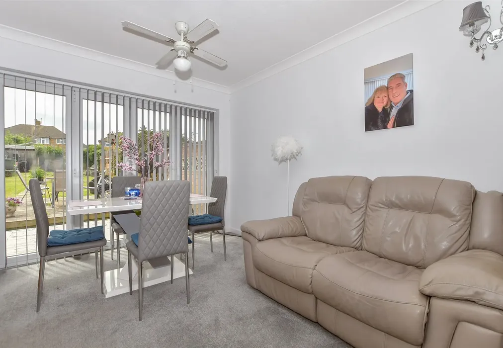 Lounge/ Diner - Springett Way, Coxheath, Maidstone, Kent - Wards of Kent