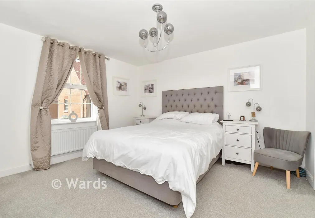 Bedroom 1 - Braganza Drive, Staplehurst, Tonbridge, Kent - Wards of Kent