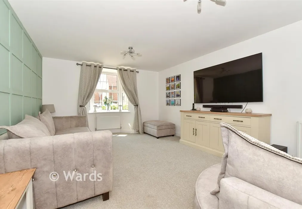 Lounge - Braganza Drive, Staplehurst, Tonbridge, Kent - Wards of Kent