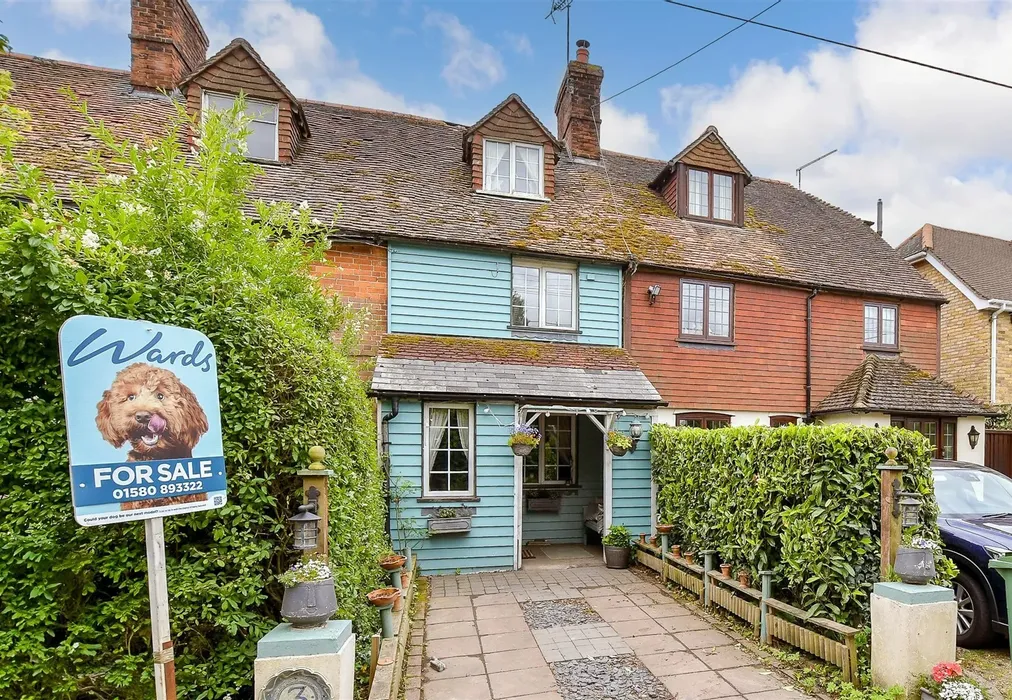 External (Web) - Sheephurst Lane, Marden, Tonbridge, Kent - Wards of Kent