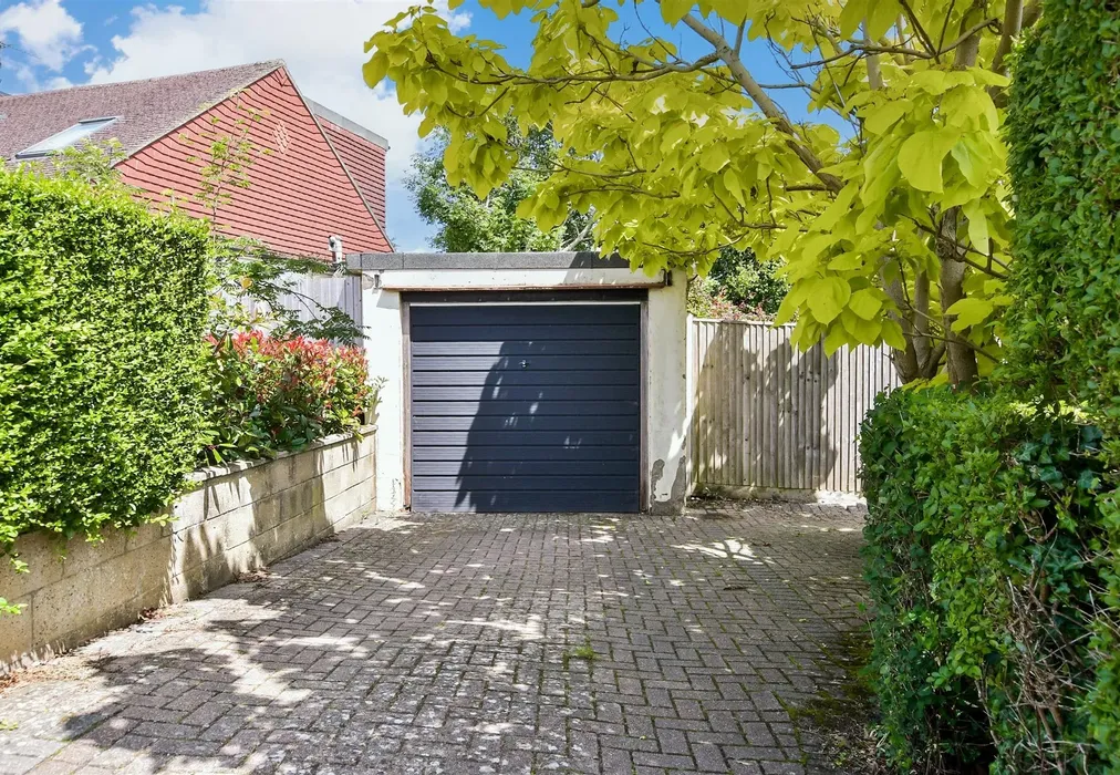 Garage - Mackie Avenue, Patcham, Brighton, East Sussex - Wards of Kent