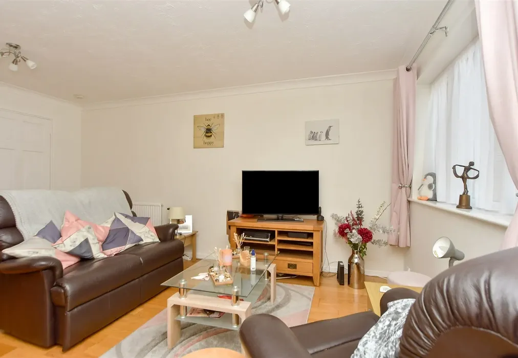 Lounge - Middleton Close, Rainham, Gillingham, Kent - Wards of Kent