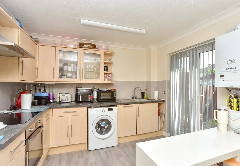 Kitchen/Breakfast Room - Middleton Close, Rainham, Gillingham, Kent - Wards of Kent