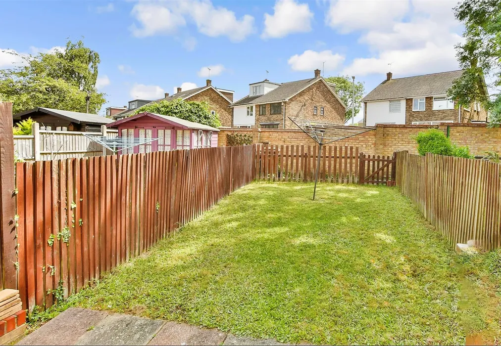 Rear Garden - Middleton Close, Rainham, Gillingham, Kent - Wards of Kent