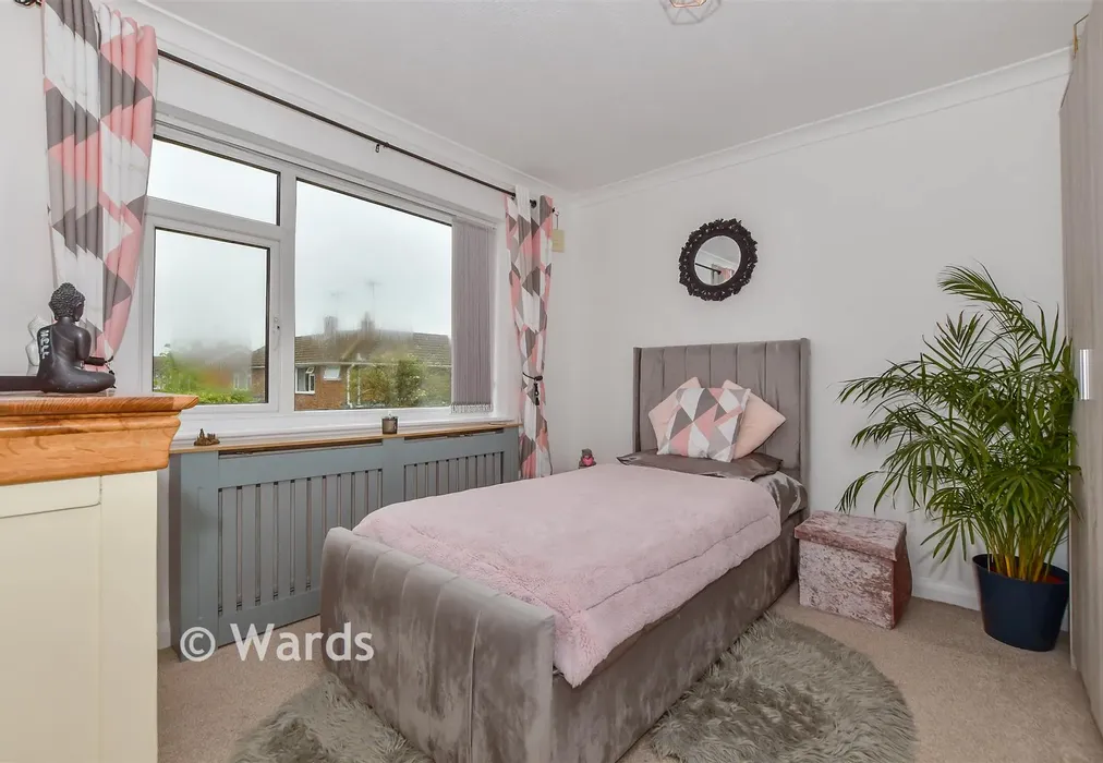 Bedroom 2 - Ham Lane, Lenham, Maidstone, Kent - Wards of Kent