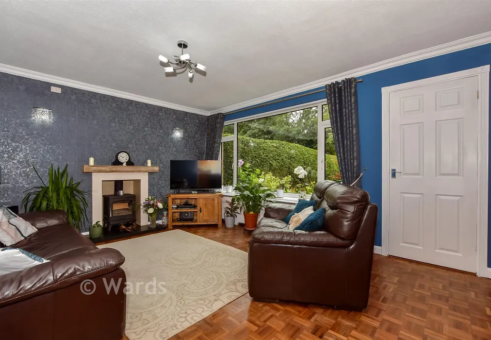 Lounge - Ham Lane, Lenham, Maidstone, Kent - Wards of Kent