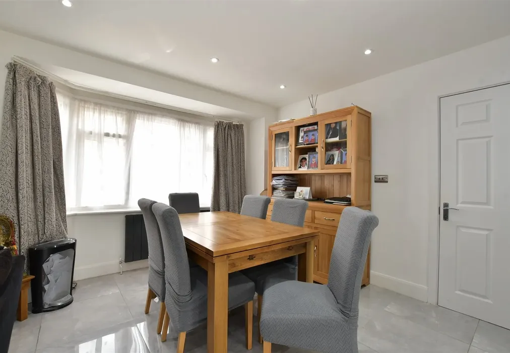 Dining Area - Chadwell Avenue, Romford, Essex - Wards of Kent