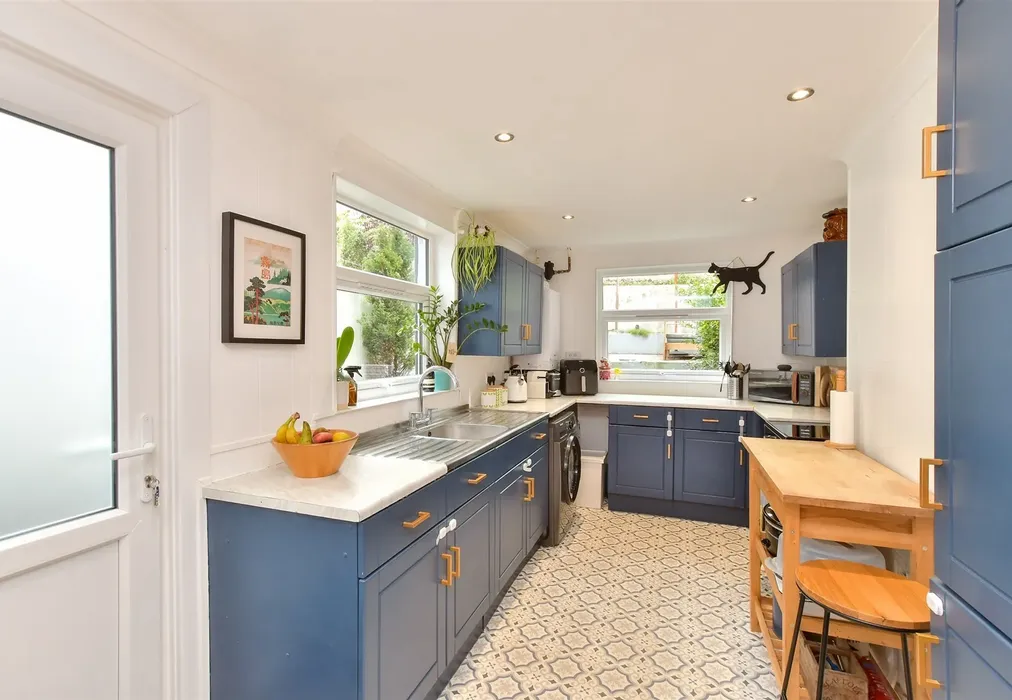 Kitchen - Bonchurch Road, Brighton, East Sussex - Wards of Kent