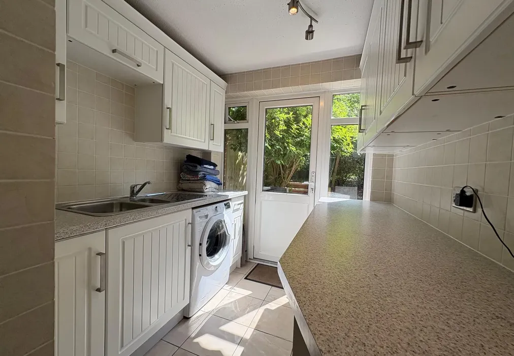 Utility - Woodside Road, Tonbridge, Kent - Wards of Kent
