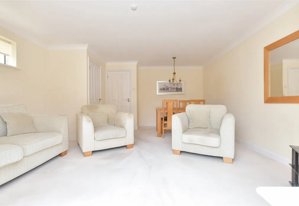 Lounge/Diner - Manor Road, Deal, Kent - Wards of Kent