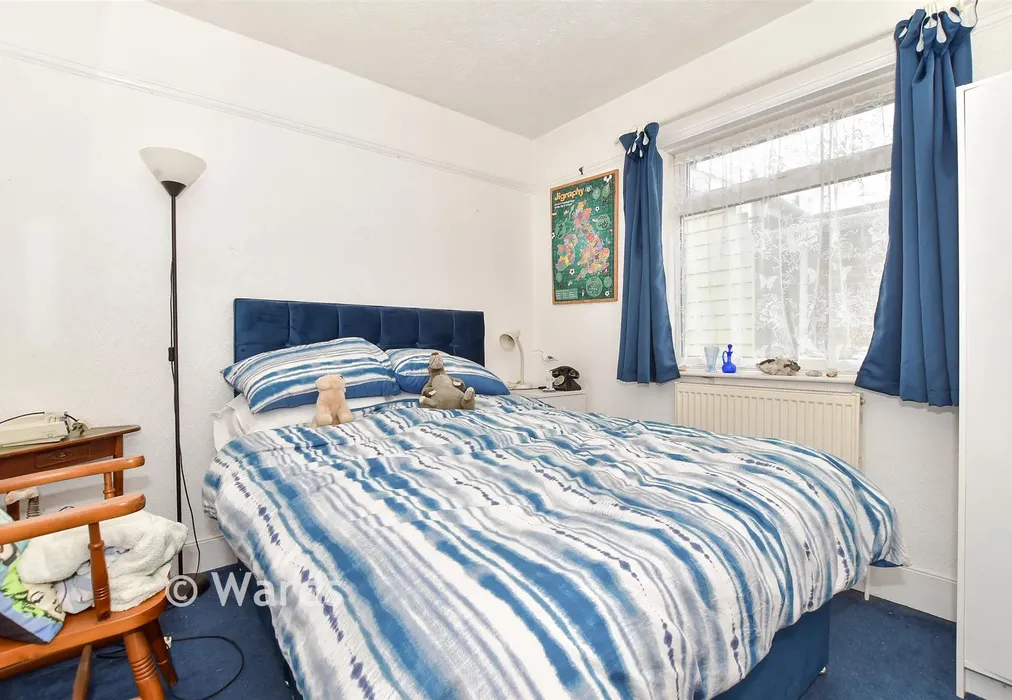 Bedroom 2 - Tower Estate, Dymchurch, Romney Marsh, Kent - Wards of Kent