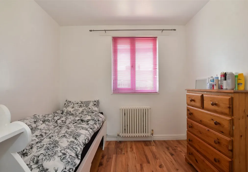 Bedroom 4 - Branch Road, Ilford, Essex - Wards of Kent