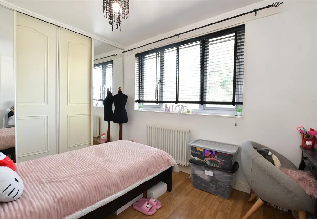 Bedroom 2 - Branch Road, Ilford, Essex - Wards of Kent