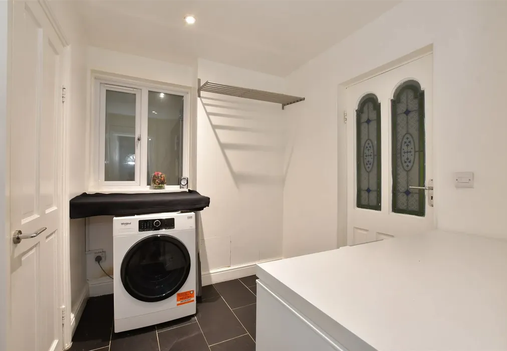 Utility Room - Branch Road, Ilford, Essex - Wards of Kent