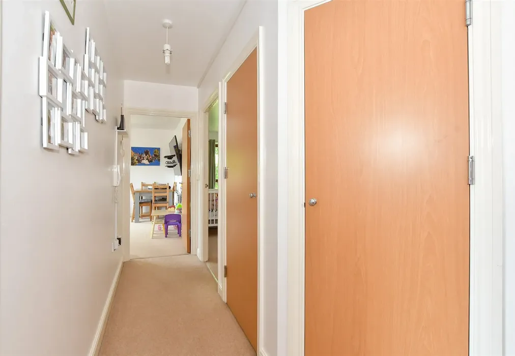 Hallway - Commonwealth Drive, Three Bridges, Crawley, West Sussex - Wards of Kent