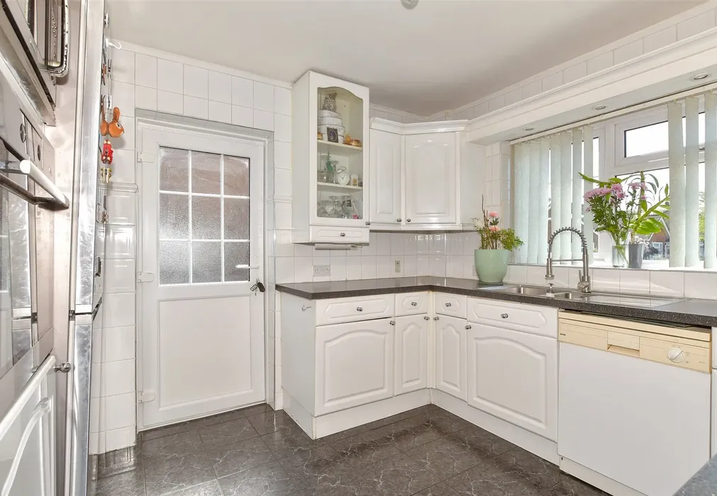 Kitchen - Stangate Road, Strood, Rochester, Kent - Wards of Kent
