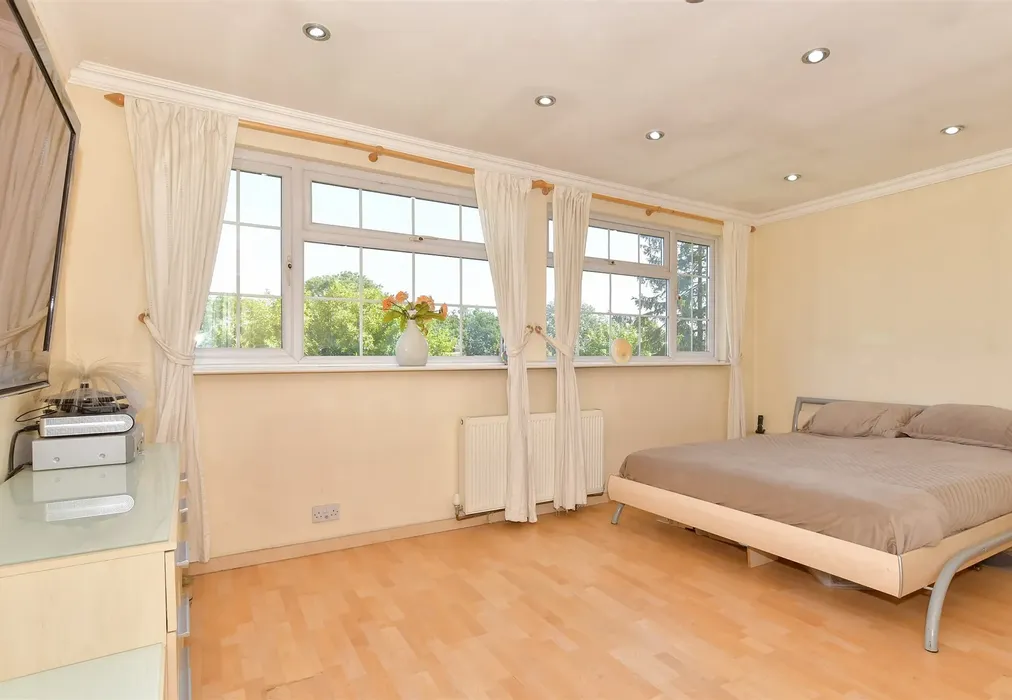 Bedroom 1 - Stangate Road, Strood, Rochester, Kent - Wards of Kent