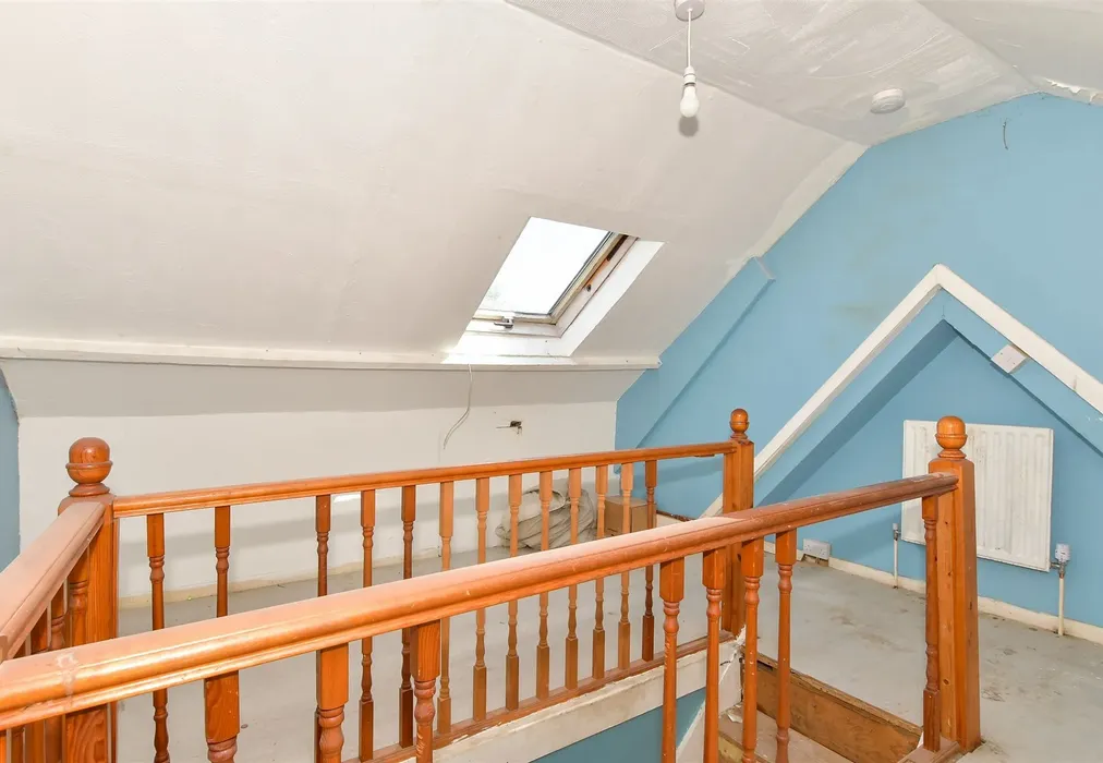 Loft  Room - Magpie Hall Road, Chatham, Kent - Wards of Kent