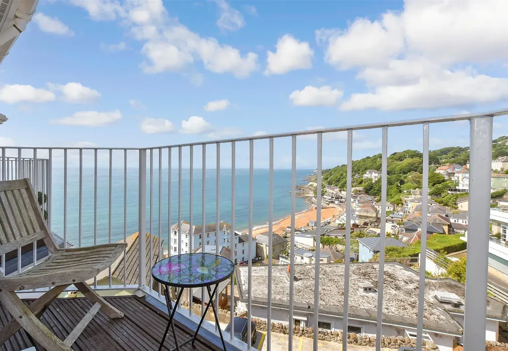 External Lifestyle Photograph - Hambrough Road, Ventnor, Isle of Wight - Wards of Kent