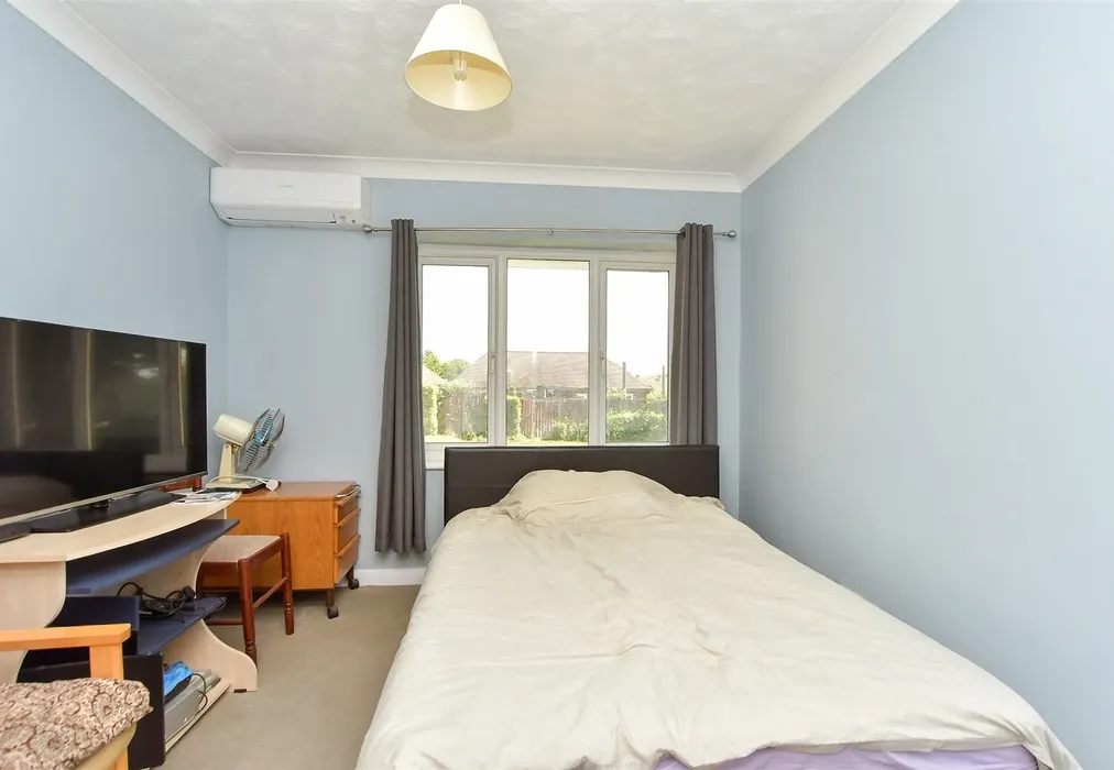 Bedroom 4 - Borden Lane, Sittingbourne, Kent - Wards of Kent
