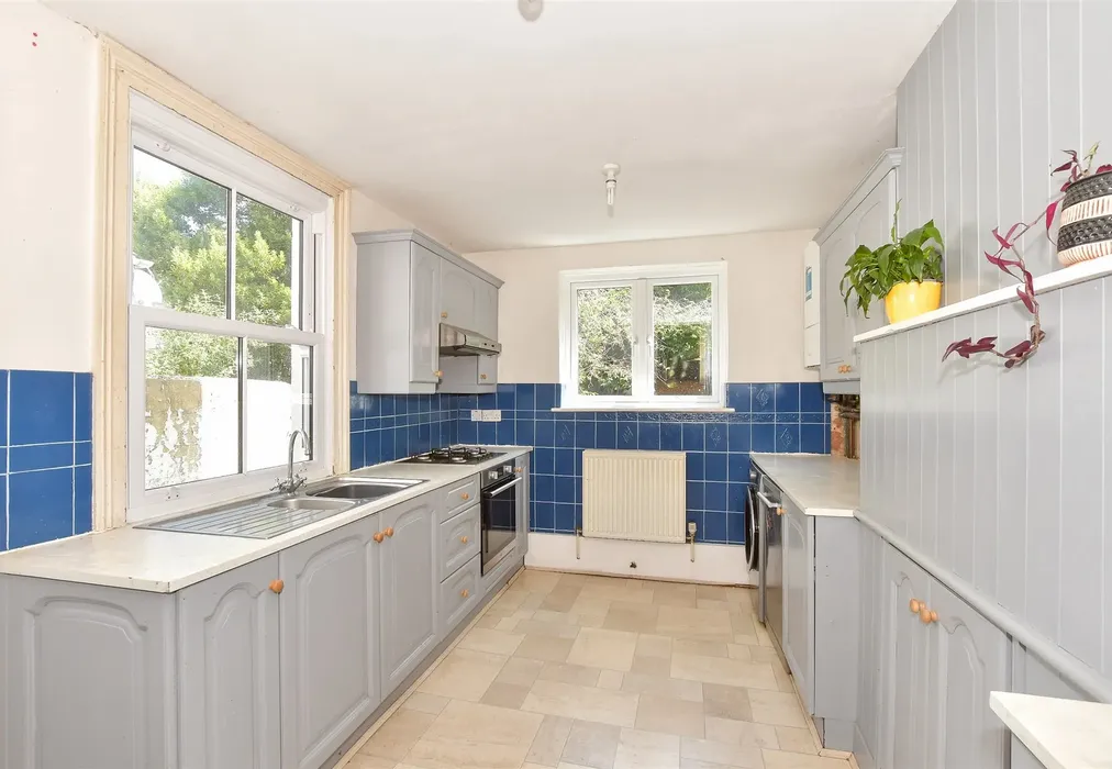 Kitchen - College Road, Deal, Kent - Wards of Kent