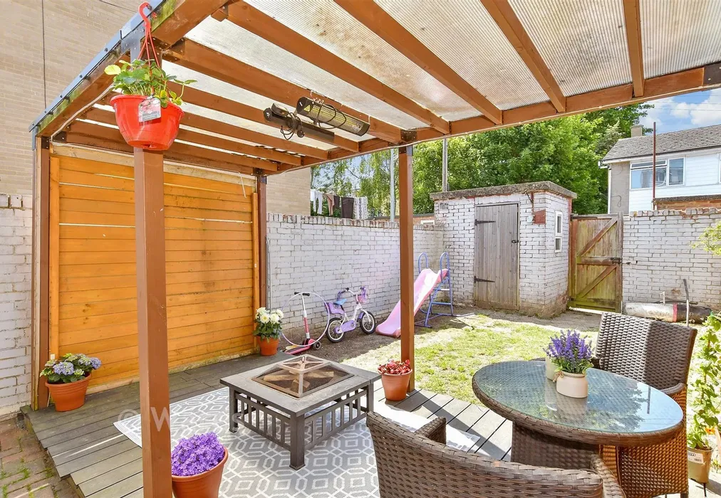 Rear Garden - Chatham Grove, Chatham, Kent - Wards of Kent