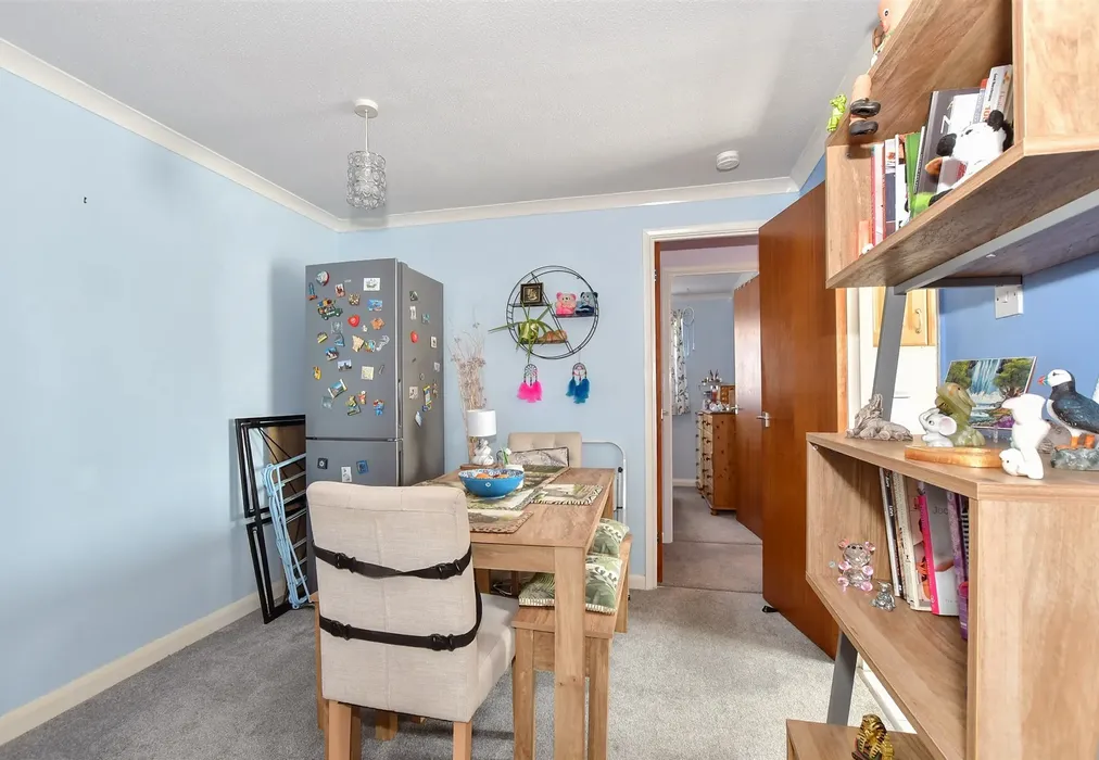 Lounge/Dining Room - Lancelot Close, Ifield, Crawley, West Sussex - Wards of Kent