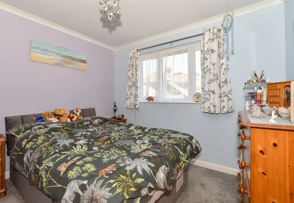 Bedroom - Lancelot Close, Ifield, Crawley, West Sussex - Wards of Kent