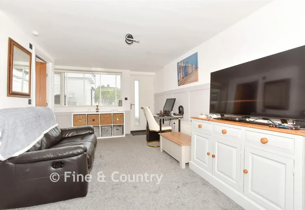 Annexe Living Area - Pembroke Avenue, Margate, Kent - Wards of Kent