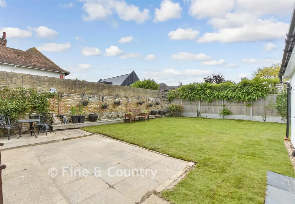 Rear Garden - Pembroke Avenue, Margate, Kent - Wards of Kent