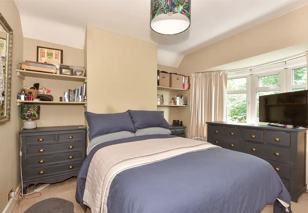 Bedroom 1 - Sturry Road, Canterbury, Kent - Wards of Kent