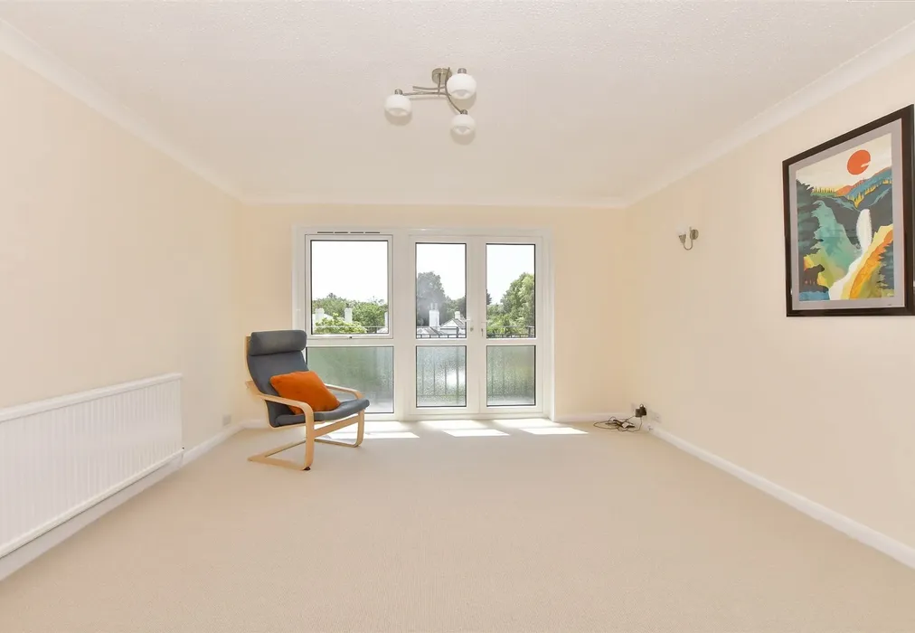 Lounge - Summer Hill, Harbledown, Canterbury, Kent - Wards of Kent