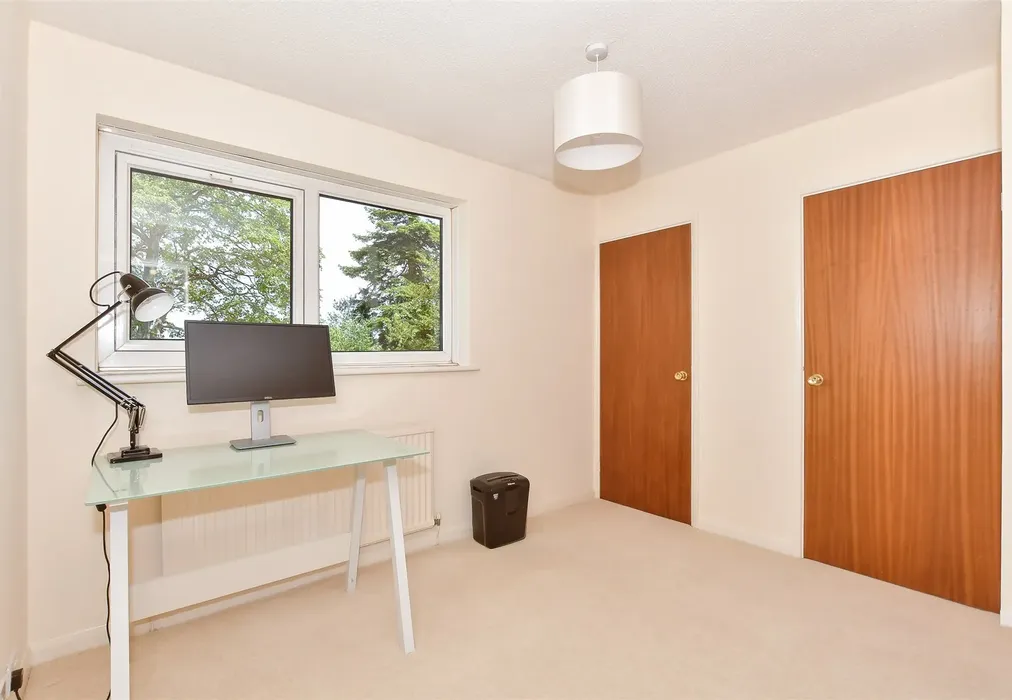 Bedroom 2 - Summer Hill, Harbledown, Canterbury, Kent - Wards of Kent