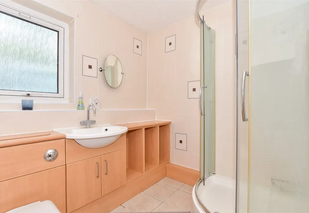 Shower Room - Summer Hill, Harbledown, Canterbury, Kent - Wards of Kent