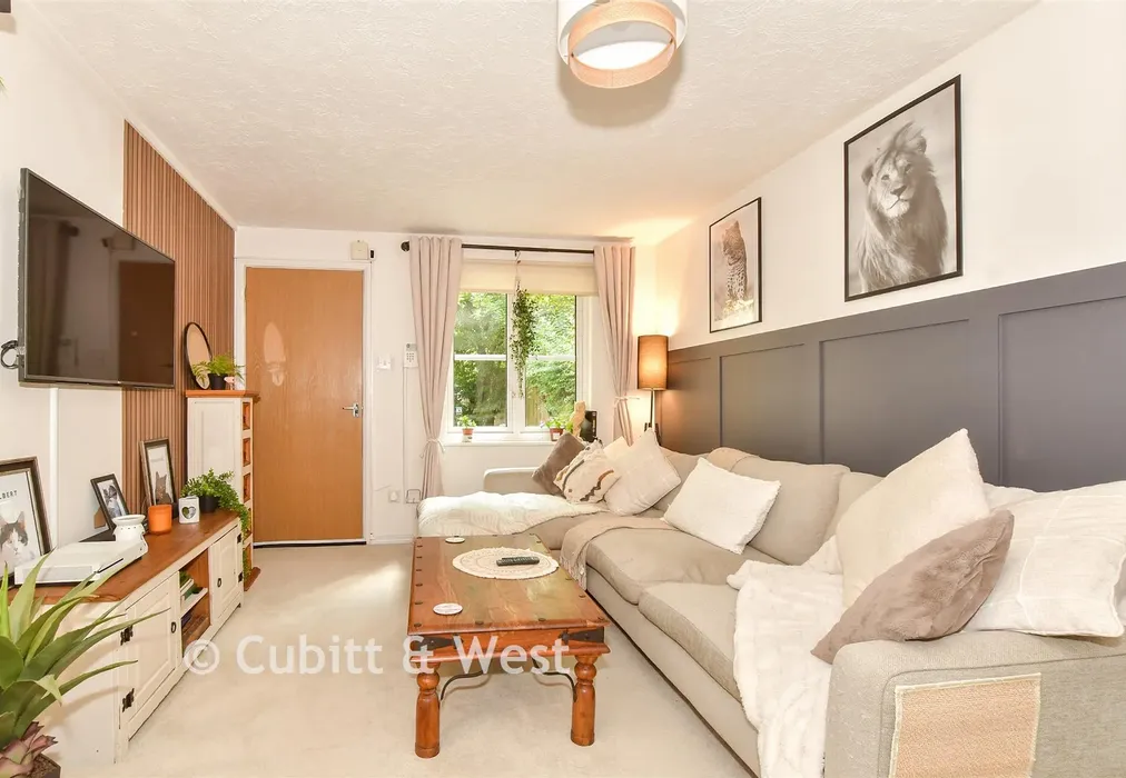 Lounge/Dining Room - Bolton Road, Maidenbower, Crawley, West Sussex - Wards of Kent
