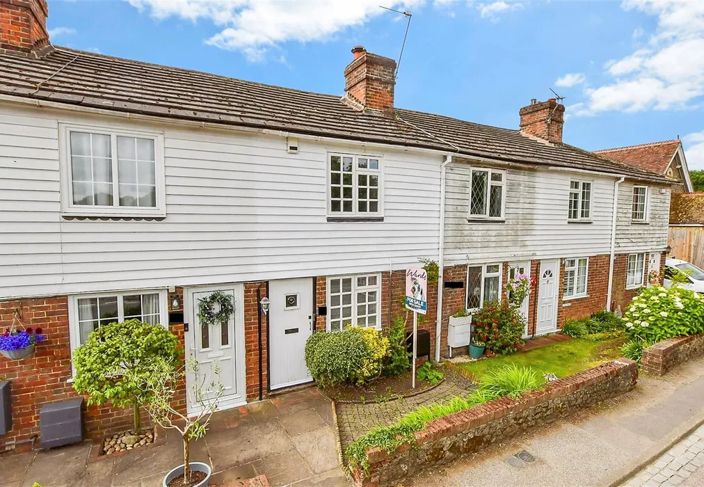 Front New - Teston Road, Offham, West Malling, Kent - Wards of Kent