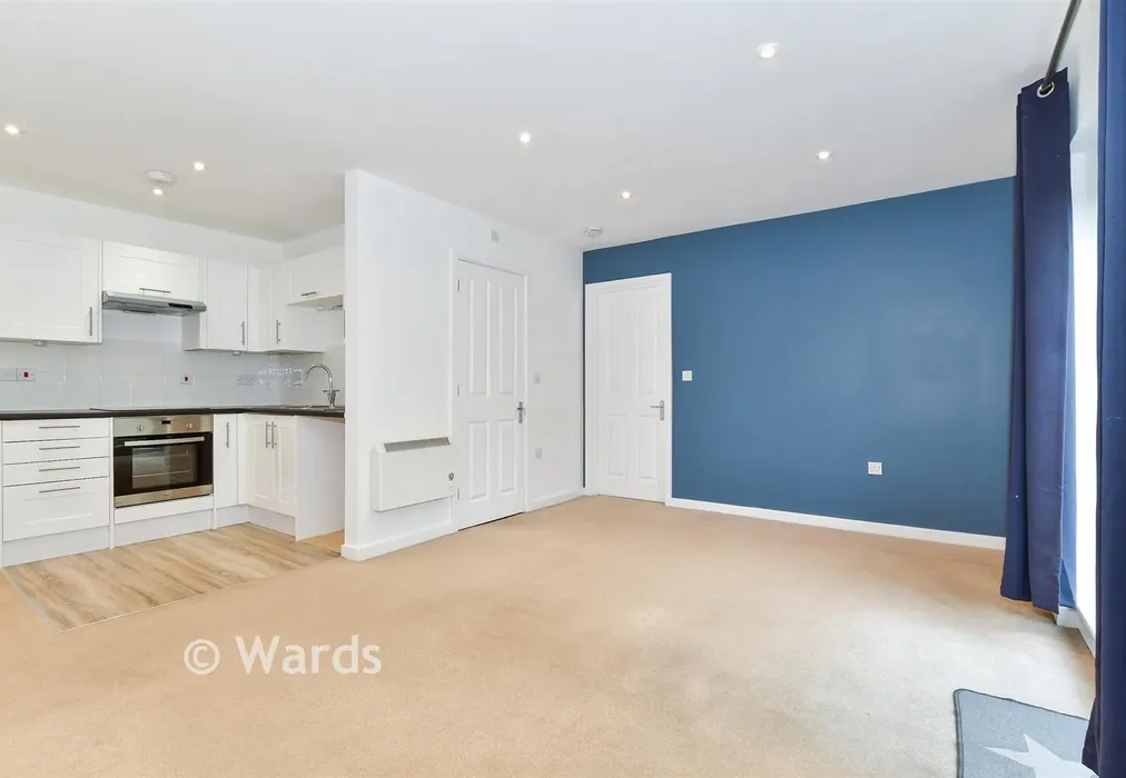 Lounge - High Street, Snodland, Kent - Wards of Kent